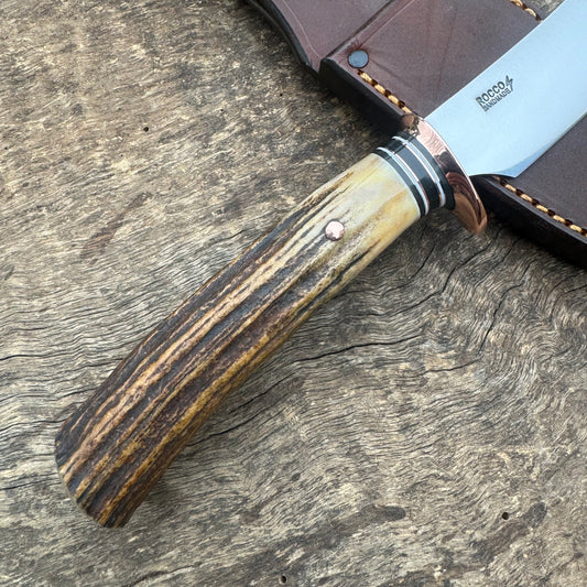 White Tail Hunter / Skinner