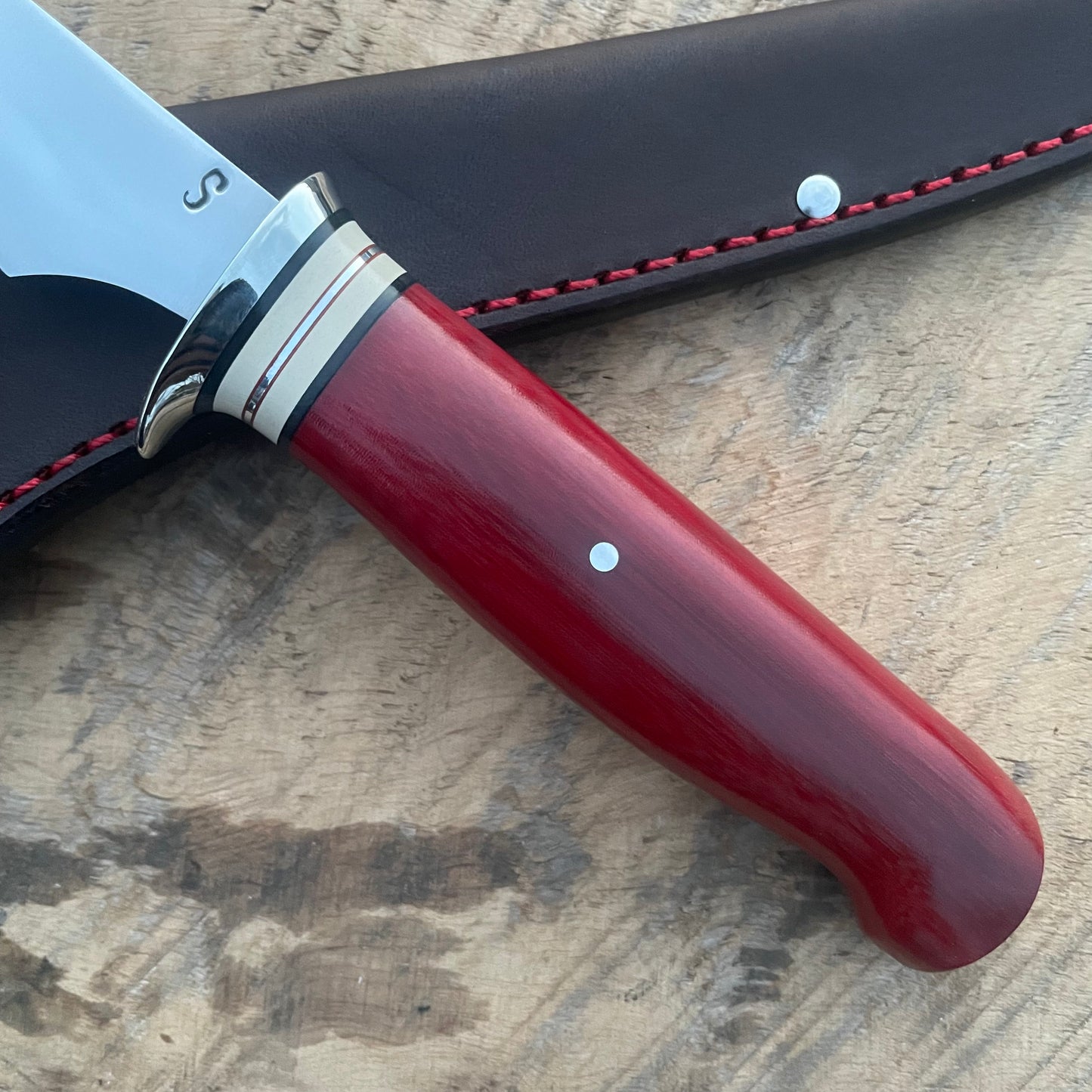 Red Linen Stainless Filet