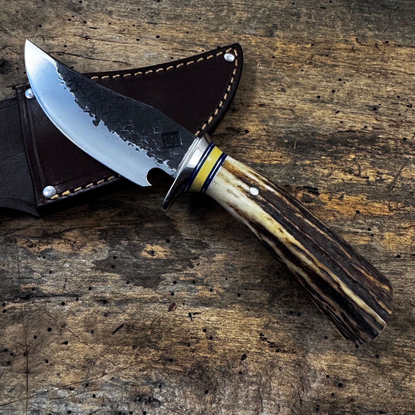 Hammer Mark Clip Point Ultra Light Hunter